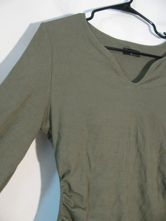 ChicMe Green Ribbed Blouse XL New NWOT Long Sleeve Built In Bra Stretch - Picture 3 of 3